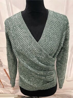 Sweater Women’s Heather Green Long Sleeve V-Neck Ruched Criss Cross Wrap XS